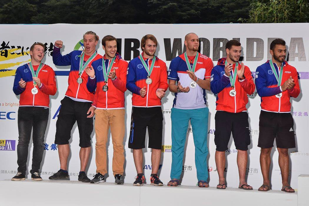 Raftaři Jiskry mají medaili z mistrovství světa